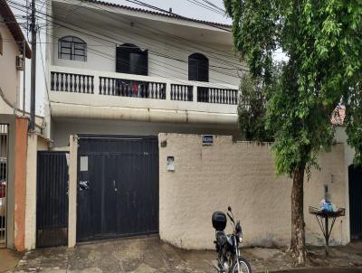 Casa para Venda, em Presidente Prudente, bairro Jardim Bongiovani, 14 dormitórios, 14 banheiros, 14 suítes, 2 vagas
